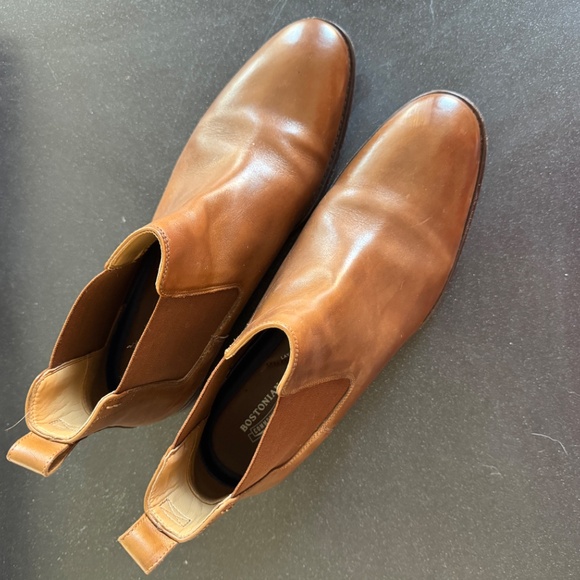 Bostonian Commonwealth Brown Leather Chelsea Boots - Picture 9 of 9